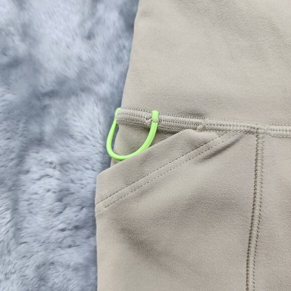 Athleta Leggings Womens M Tan Salutation Cargo Tight Cuffed Hem Jogger Workout - Picture 2 of 13